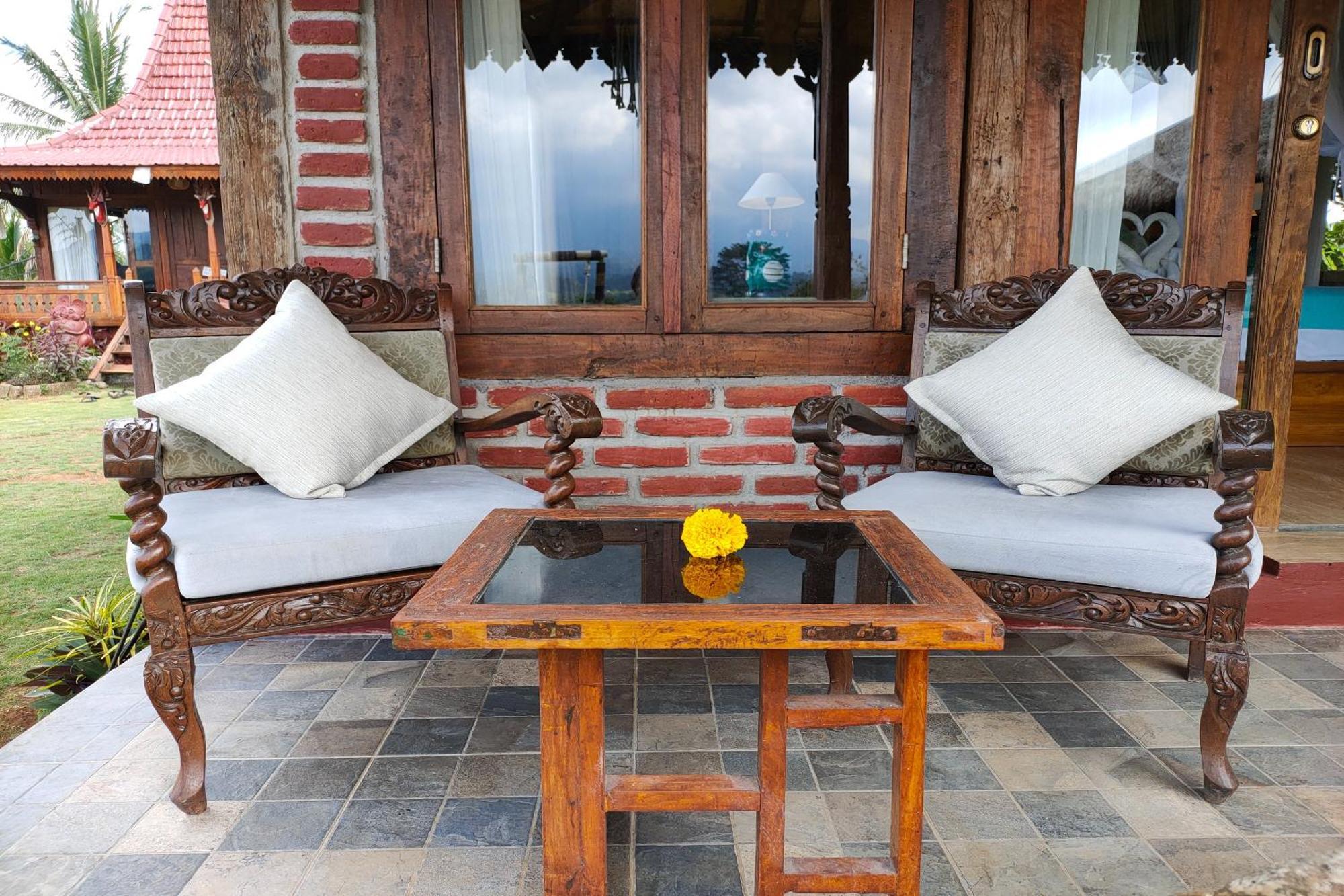 KTS Wanaprasta Resort Selemadeg Exterior foto