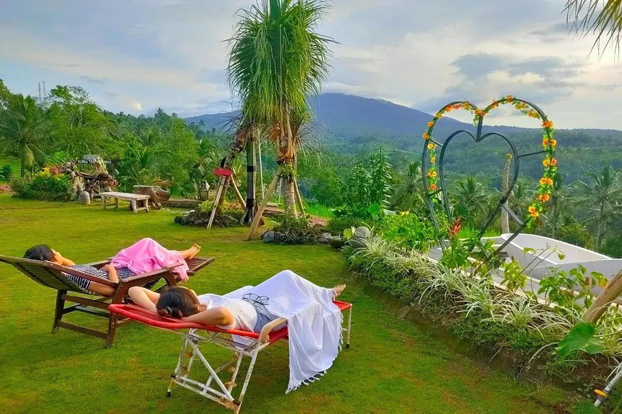 KTS Wanaprasta Resort Selemadeg Exterior foto